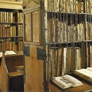 Royal Grammar School Chained Library (UK)