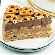 Chocolate Peanut Butter Banana Pretzel Pie