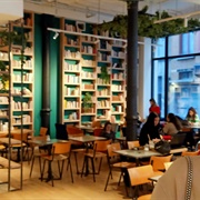 Lloyd Coffee Eatery Louise Brussels