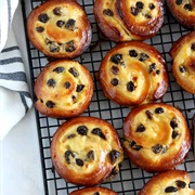 Pain Aux Raisins