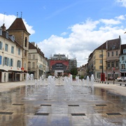 Lons-Le-Saunier