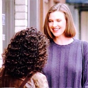 Elaine Benes vs. Sue Ellen Mischke (Seinfeld)
