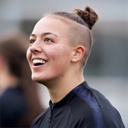 Naomi Hartley (Lesbian, She/Her)