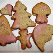Vegan Hazelnut Cookies Filled With Blueberry Jam
