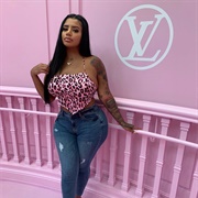 Yasmin Estrada (Lesbian, She/Her)