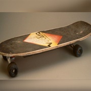 1974: Skateboard
