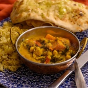 Mangalorean Roasted Cauliflower and Spinach Curry