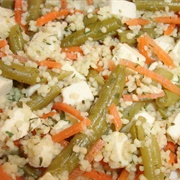 Couscous Salad With Carrots, Green Beans and Vegan Cheese