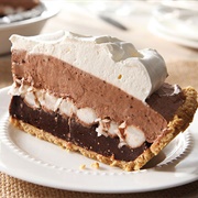 Layered Marshmallow & Chocolate Pudding Pie