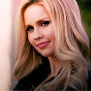 Rebekah Mikaelson ( Friends )