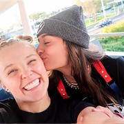 Jojo Siwa and Avery Cyrus