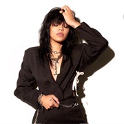 Hole - Fefe Dobson