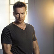 Axel Miller, Van Helsing