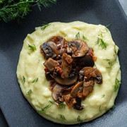 Mashed Potatoes With Mushroom Sauce