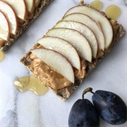 Crisp Bread With Peanut Butter and Apple Slices
