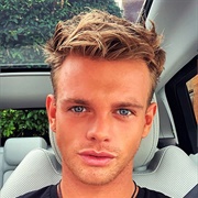 Regan Gascoigne (Bisexual, He/Him)