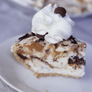 Peanut Butter Fudge Sundae Pie