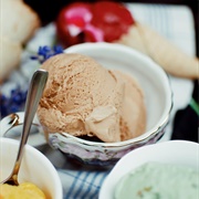 Host a Diy Ice Cream Sundae Party