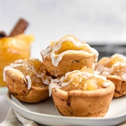 Cinnamon Roll Apple Pie Cups