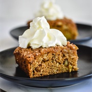 Apple Cakes With Sweet Cream