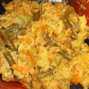 Pasta With Zucchini, Carrots and Vegan Cream Cheese Sauce