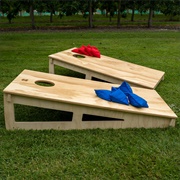 Bean-Bag Toss / Cornhole