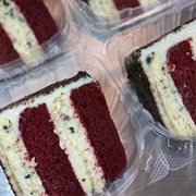 BW Sweets Bakery Red Velvet Oreo Cheesecake Cake