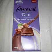 Milka Amavel Duo Cocoa & Hazelnut