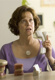 Sigourney Weaver: Vicky, Crazy on the Outside (2010)
