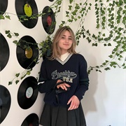 Kat Dubrow (Lesbian, She/Her)