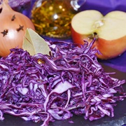 Red Cabbage With Apple