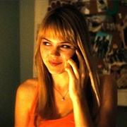 Jenny Randall (Aimee Teagarden)