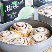 Ice-Cream Cinammon Roll