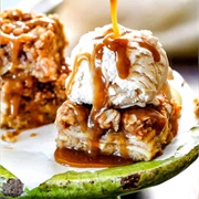 Caramel Apple Pie Blondies