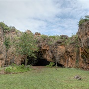 Makauwahi Cave