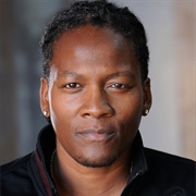 Lea Robinson (Queer, Trans Non-Binary, They/Them)