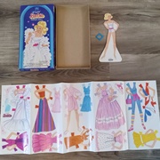 Barbie Paper Dolls