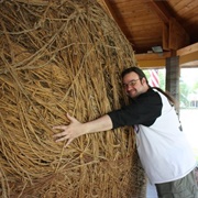 World&#39;s Largest Ball of Twine Rolled by One Man