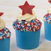 Boardwalk Bakery Independence Day Cupcake