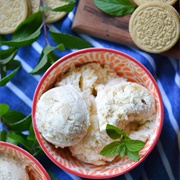 Golden Oreo Peach Cobbler Ice Cream