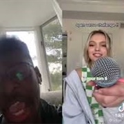 Fortnite Battle Pass/Me or the PS5