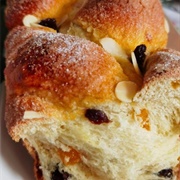 Kozunak (Bulgarian Easter Sweet Bun)