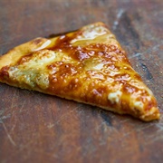 Vegan Mozzarella Pizza