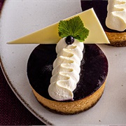 Prue Leith's White Chocolate & Blackberry Cheesecake
