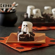 Oreo Ghosts Melt Away Brownies