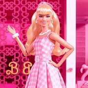 Margot Robbie (Barbie Doll - 2023)