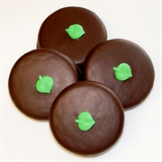 Seroogy's Dark Chocolate Covered Oreo With Mint Creme