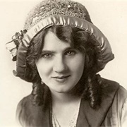 Florence Lawrence Became "The First Movie Star" 1910