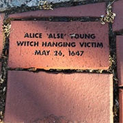 Memorial to Alse Young and Lydia Gilbert