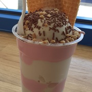 Joes Ice Cream Strawberry Mashmallow Sundae